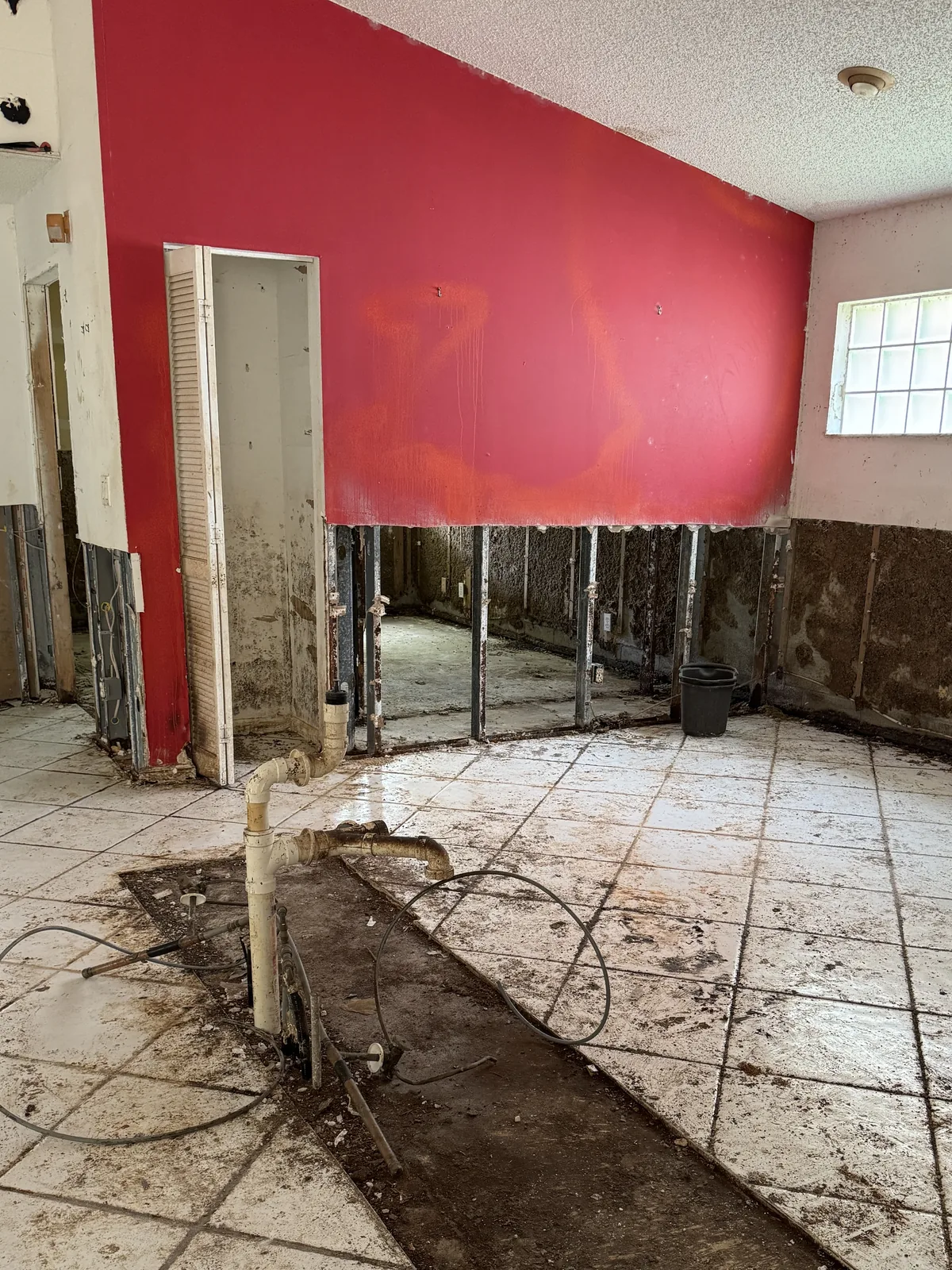 Kitchen before finishing work, during the renovation